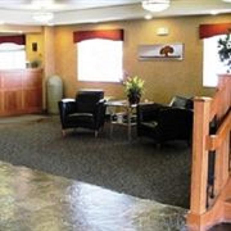 Travelodge By Wyndham Clinton Valley West Court מראה חיצוני תמונה